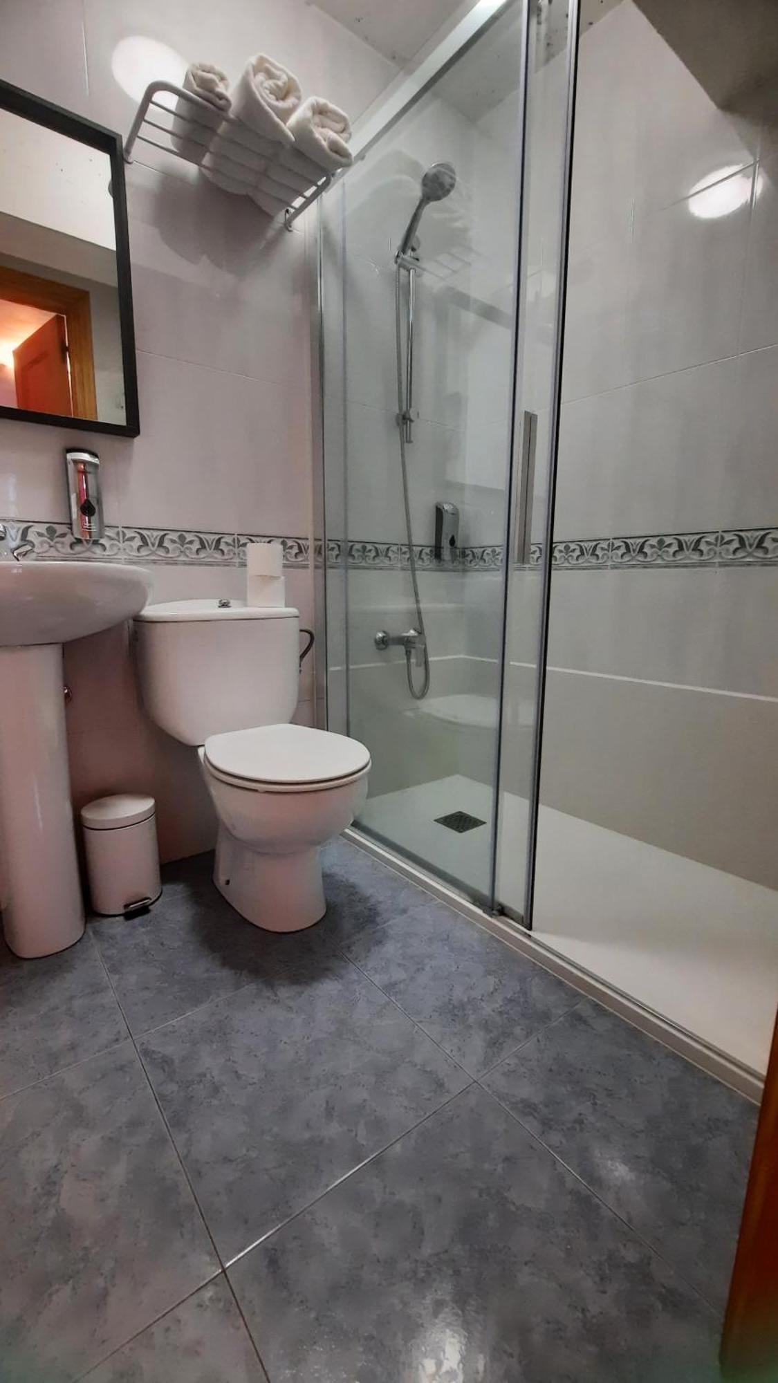 Hostal Betelu Buitenkant foto