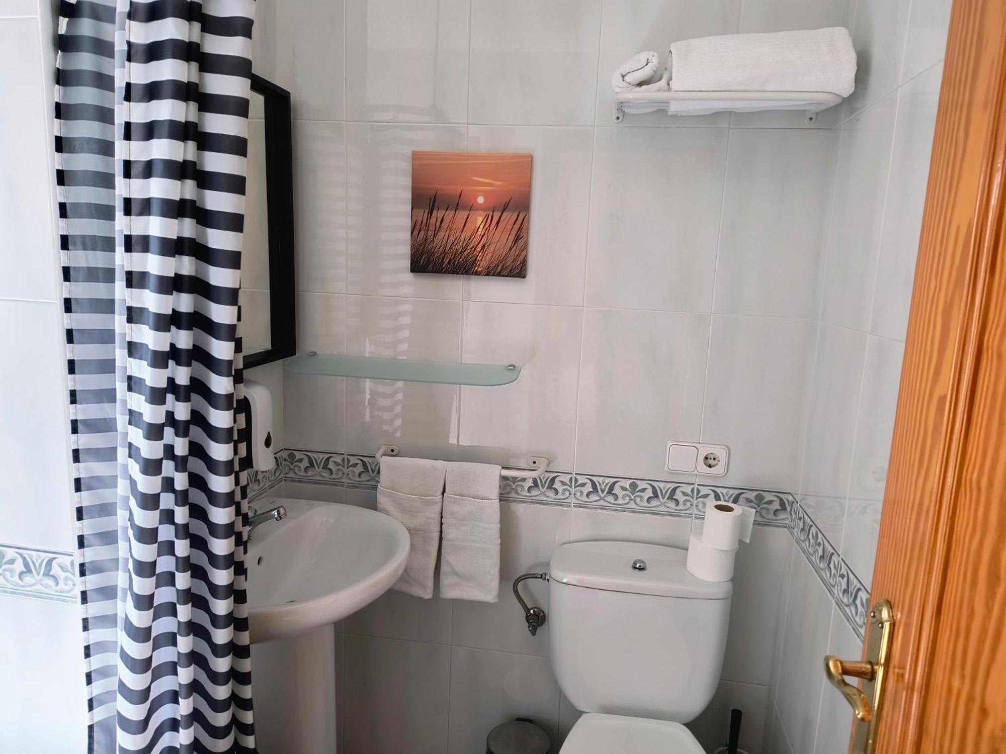 Hostal Betelu Buitenkant foto